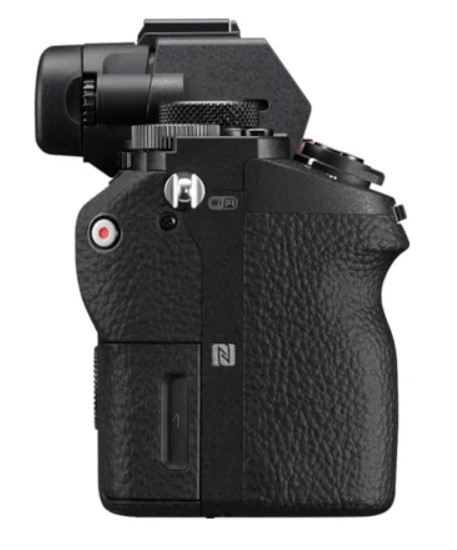 Цифровой фотоаппарат Sony Alpha ILCE-7M2 Body Черный