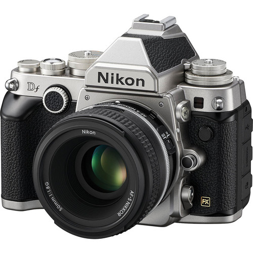 Зеркальный фотоаппарат Nikon DF + Kit (50 mm f/1.8 G AF-S Special Edition Lens) Серебристый